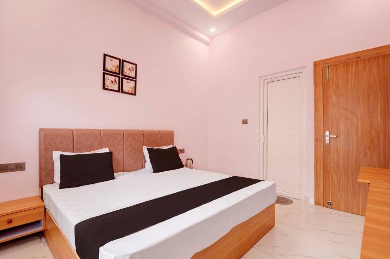 HOTEL O SR Guest House