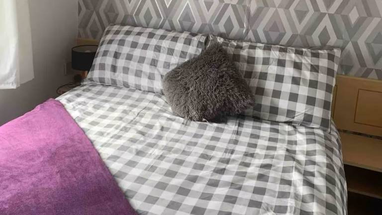 2Bed Caravan Sleeps 6- Beach Access, Pets, Parking — photo 5