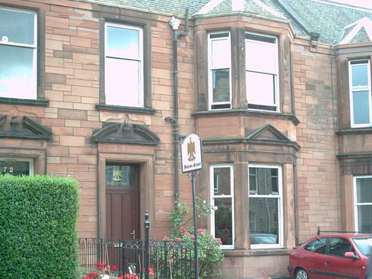 Falcon Crest Guest House in Stockbridge