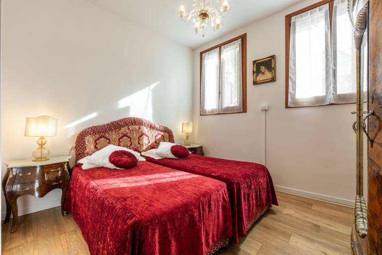 Child-friendly apartment | Close to Rialto Bridge | Pets allowed — photo 5