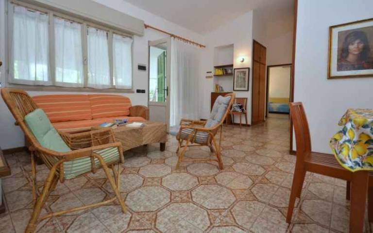 Villa with yard, terrace & BBQ — photo 4