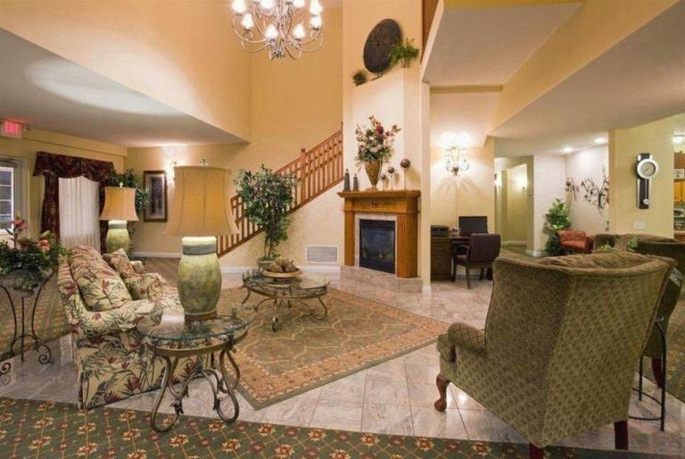 GrandStay Hotel & Suites Ames — photo 5