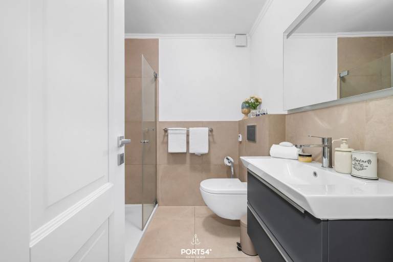 Holiday apartment Reet & Meer: Stylish comfort near the North Sea beach in Büsumer Deichhausen — photo 4
