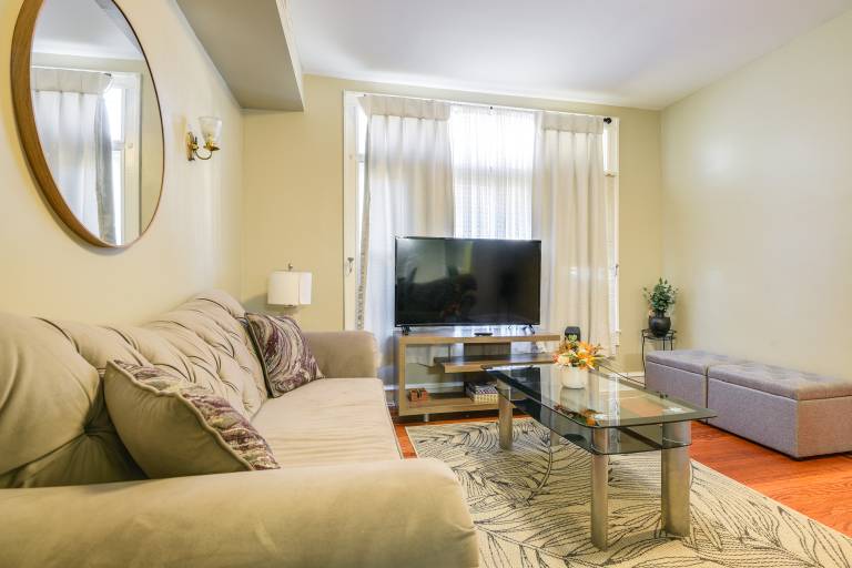 Baltimore Vacation Rental - Near JHU & Art Museum! — photo 5