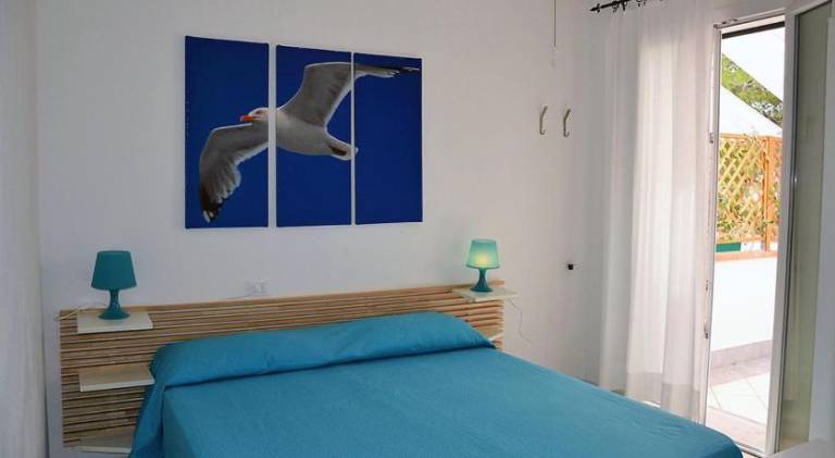 Serviced apartment with pool, garden & BBQ — photo 2