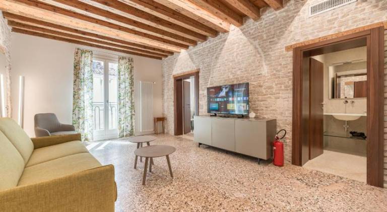 Wonderful rental apartment with terrace | Near Rialto Bridge | Dogs allowed — photo 3