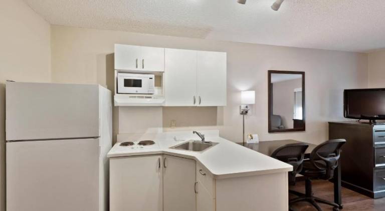 Extended Stay America Select Suites - Charlotte - Tyvola Rd. — photo 4