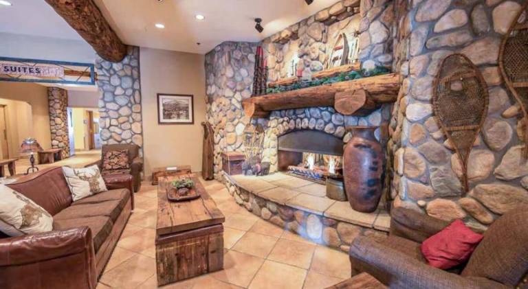 Pleasant vacation home with pool | Ski nearby | Pet-friendly — photo 3