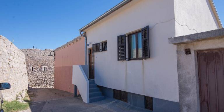 Rental apartment with terrace | Pets are welcome — photo 2