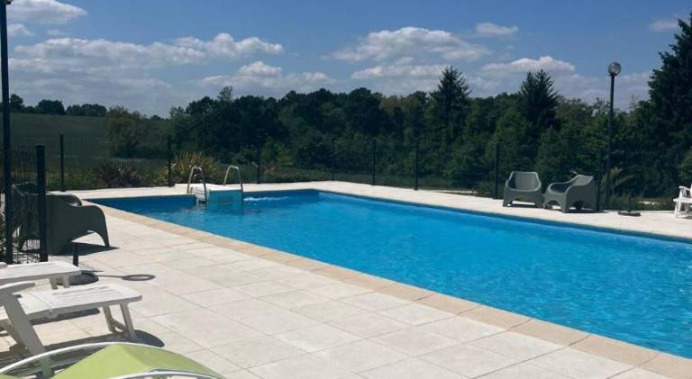 House with pool, garden & barbecue — photo 5