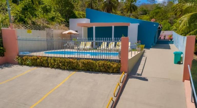 Rental apartment with garden, patio & pool in São Miguel dos Milagres