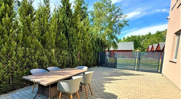 Serviced apartment with garden, terrace & BBQ — photo 5