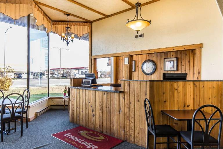Econo Lodge Inn & Suites Kalispell - Glacier Nationa Park Gateway — photo 4