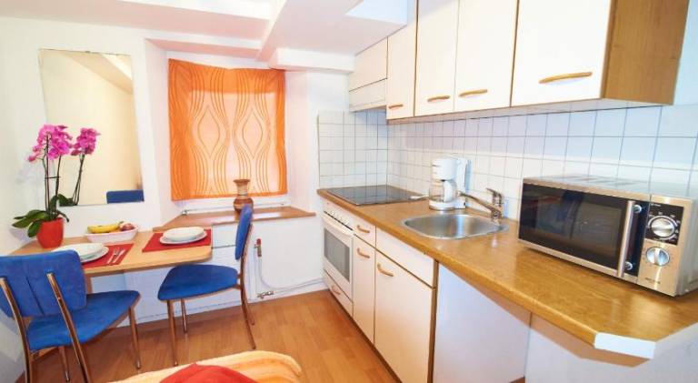 Apartment with 2 rooms for 5 persons — photo 5
