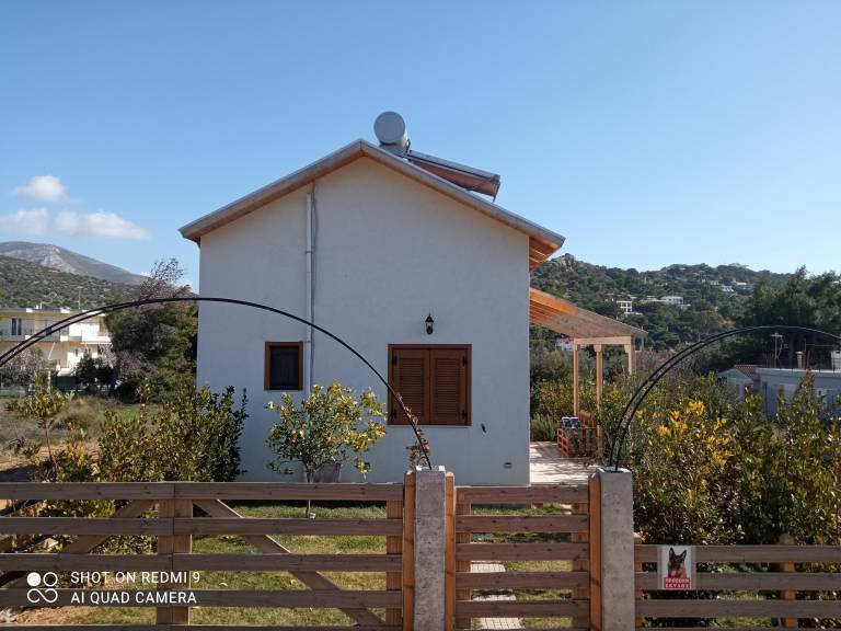 καλυβίτσα  Lagonisi