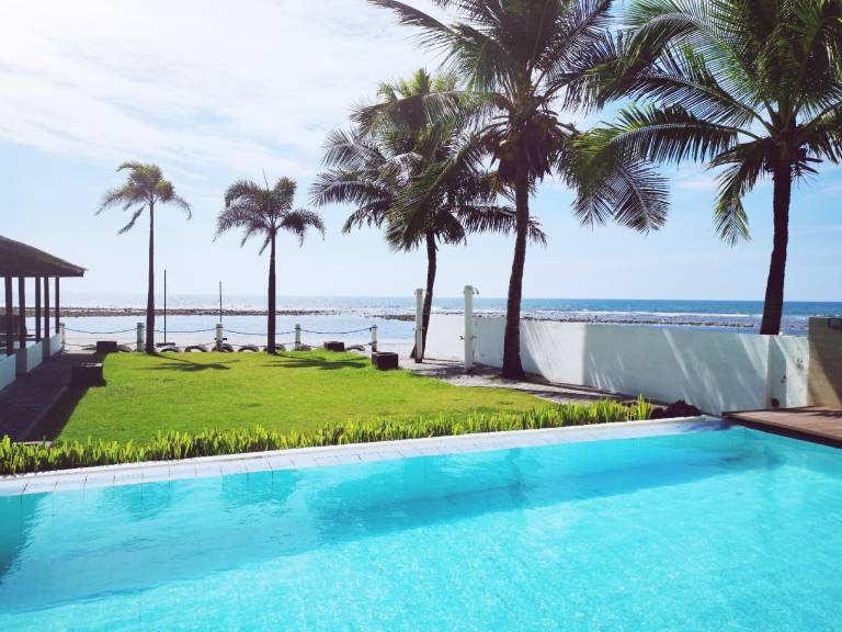 Brizo Hotel and Beach Resort Bataan in Morong