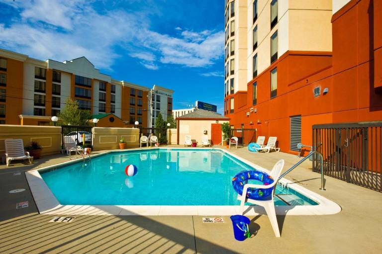 Hampton Inn & Suites Atlanta-Airport North — photo 4
