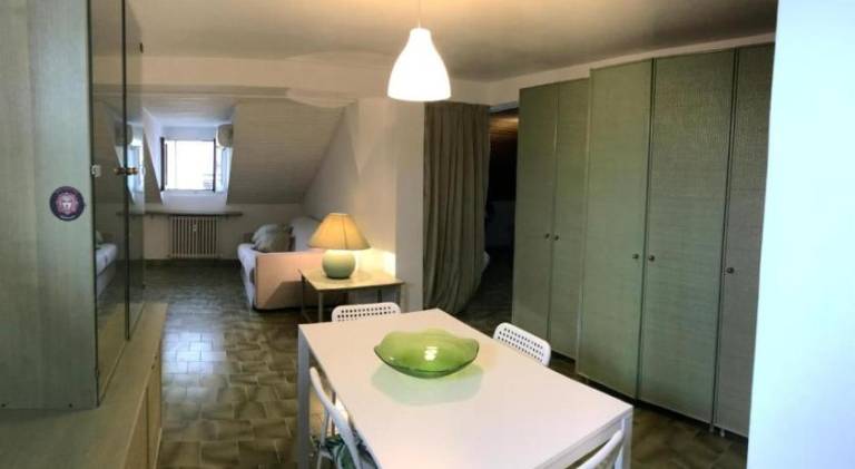 Holiday apartment with 1 room for 5 persons in Malgrate