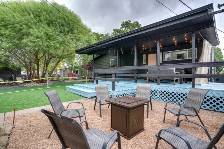 Game Room & Fire Pit: Family-Friendly Loveland Gem — photo 2