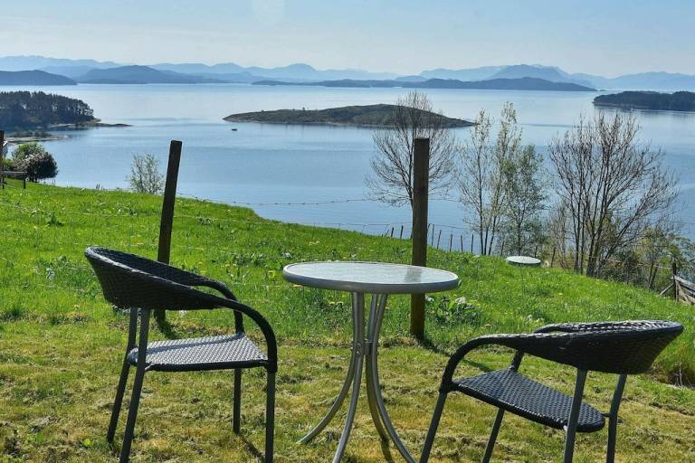 Leilighet  Tysnes