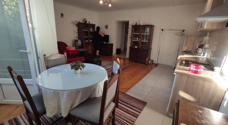 Rental apartment with BBQ & terrace — photo 3