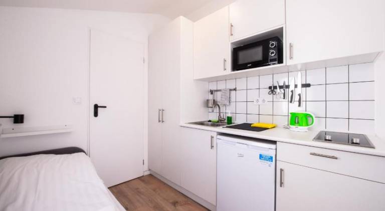 Charming holiday apartment with patio & yard | Good for workation | Pet-friendly — photo 4