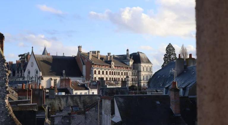 Holiday apartment with 3 rooms for 6 persons in Loches