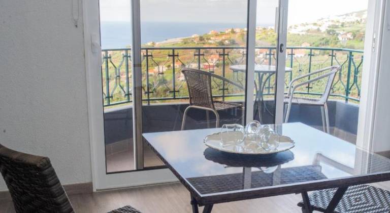 Beautiful holiday apartment with patio | Pet-friendly — photo 3