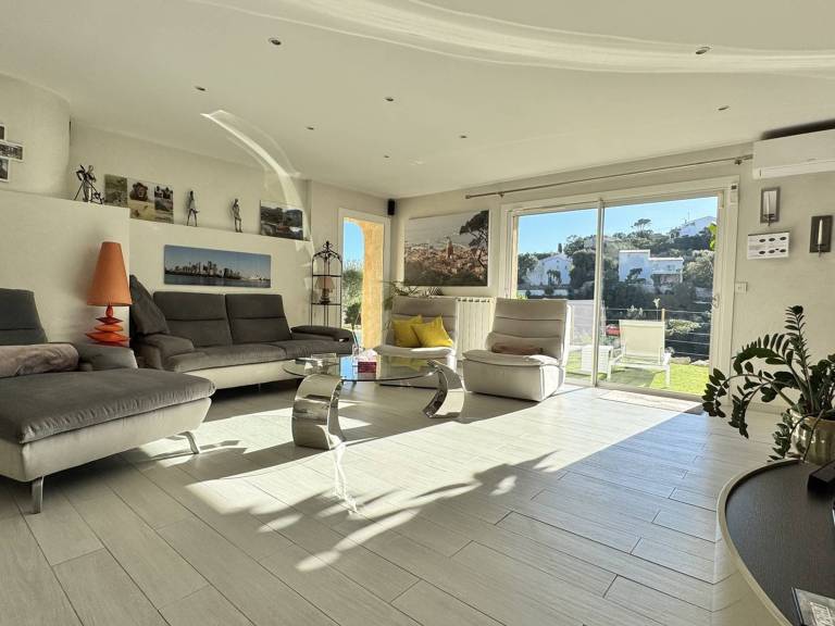 Villa with BBQ & private pool — photo 5