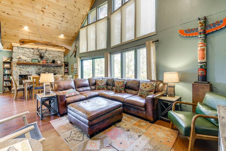 Camp Themed Sevierville Cabin w/ Hot Tub + Teepee! — photo 5