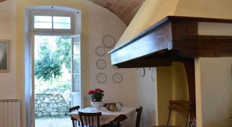 Holiday apartment with 1 room for 4 persons in Cascia