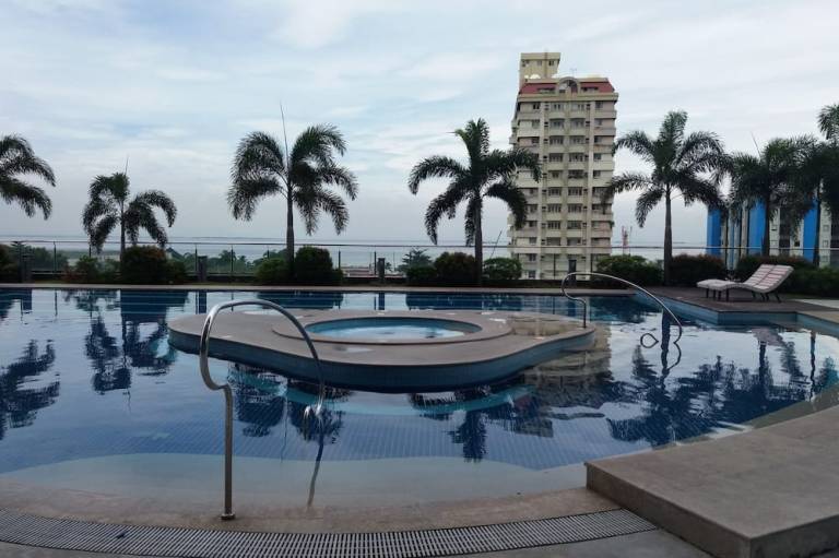 Apart hotel  City Of Manila