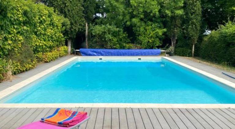 House with pool | Suitable for remote work in Saintes