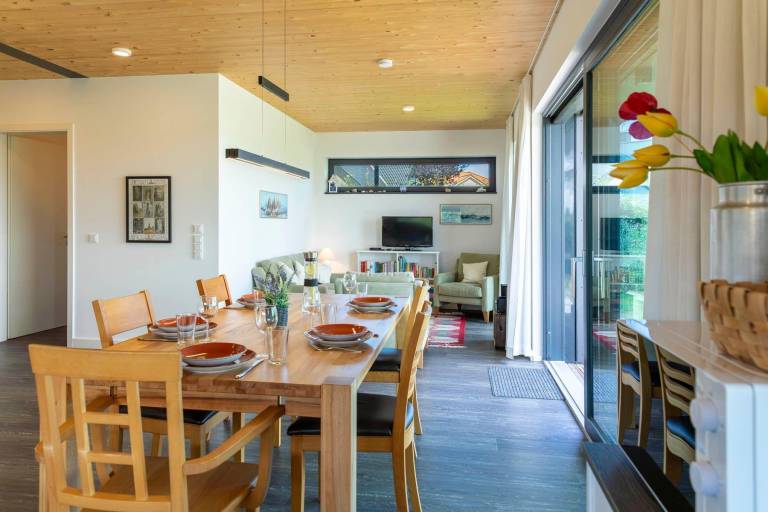 Vacation home with terrace, garden & barbeque — photo 4
