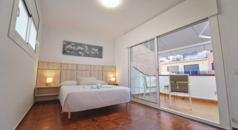 Villa with pool | Next to the beach | Pets are welcome — photo 2
