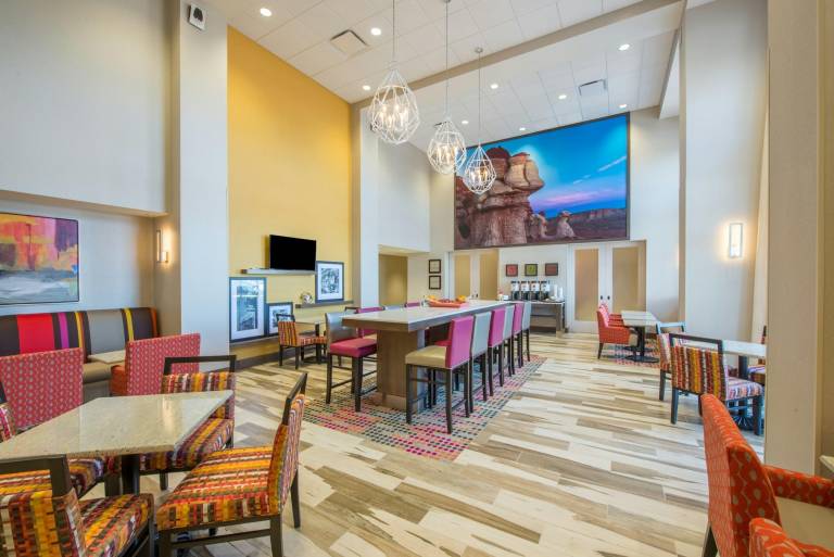 Hampton Inn & Suites Phoenix - Gilbert — photo 4