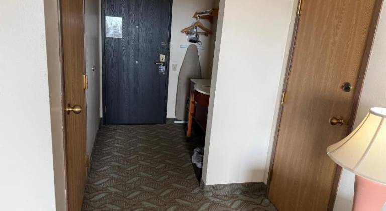 Dodgeville inn and suites — photo 5