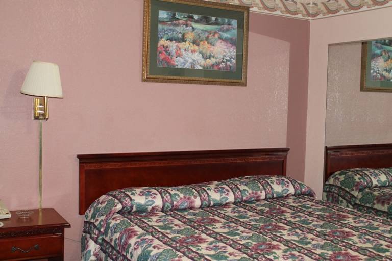 Motel Rock Island