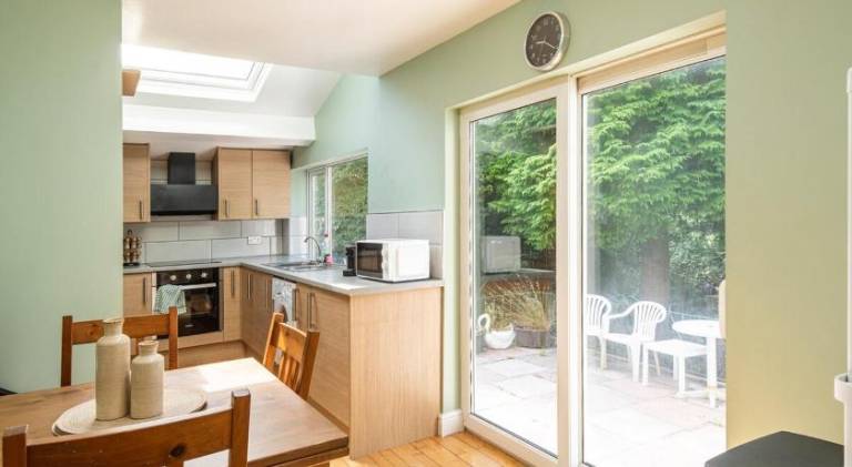 Vacation home with 3 rooms for 5 persons in Manchester