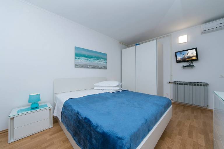 Studio flat with terrace Brela, Makarska (AS-20778-a) — photo 5