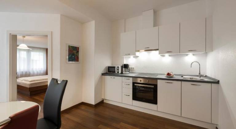 Serviced apartment with garden, sauna & pool | Dogs allowed — photo 5