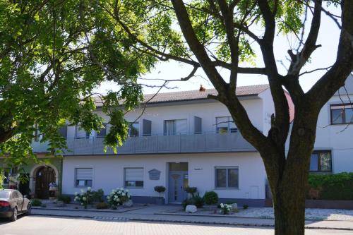 Bed & Breakfast Podersdorf am See