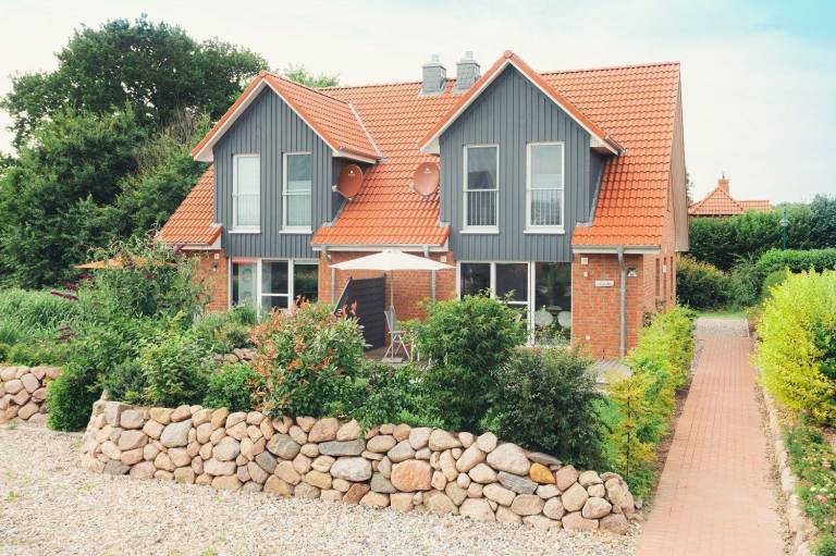 Children-friendly vacation home with barbecue, garden & terrace | Pet-friendly in Hohwacht