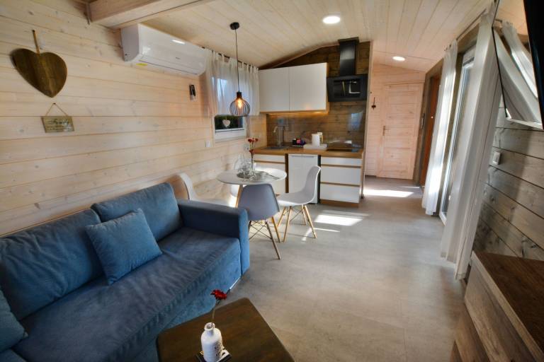 House with patio, yard & BBQ — photo 4