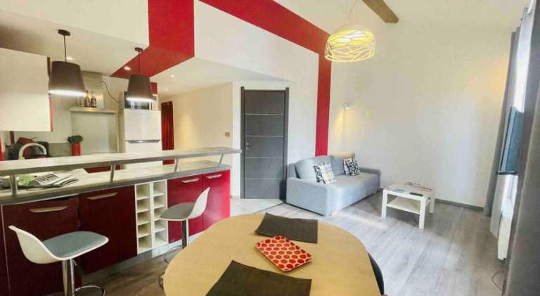 Apartment | Next to Popes' Palace | Suitable for remote work | Dogs allowed — photo 4