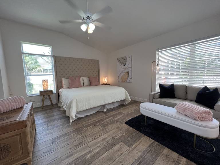 Fully equipped house with garden, barbeque & private pool | Pool view | Dogs allowed — photo 3