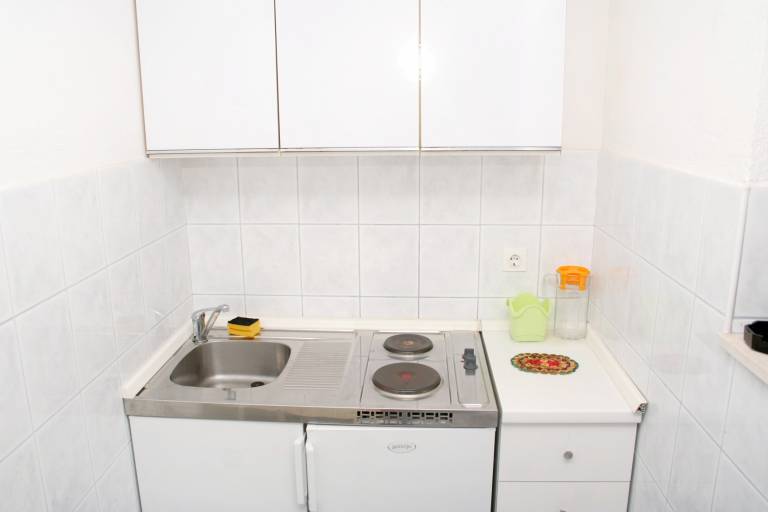 One bedroom apartment with terrace and sea view Splitska, Brač (A-2923-a) — photo 3