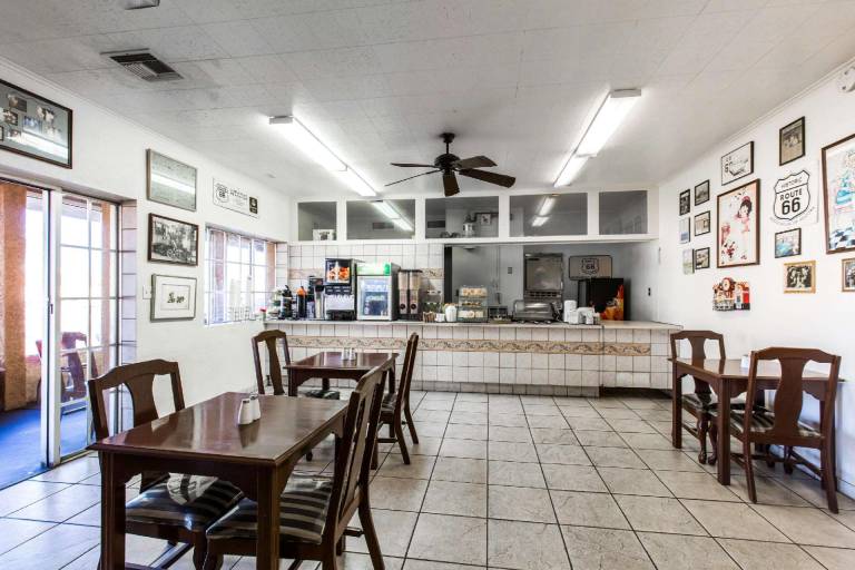 Rodeway Inn Kingman Route 66 — photo 4