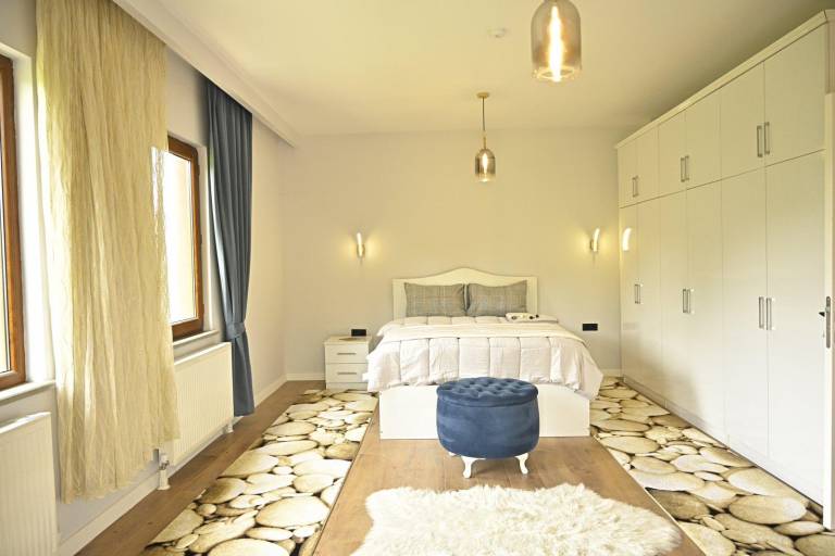 Fully equipped spacious villa with yard, barbeque & hot tub | Good for workation | Dogs allowed — photo 2
