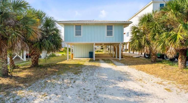 House with 2 rooms for 6 persons in Gulf Shores, AL